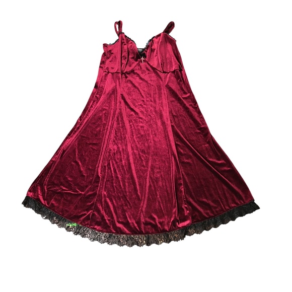 Cosmic Aura Hot Topic Goth Emo Y2K Red Velvet Black Lace Slip Dress Womens 2 - Picture 3 of 5